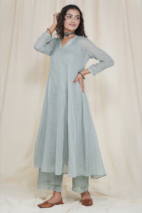 Grey pure cotton kurta for women Cotton Kurta Set Designs, The Loom Suits, Pastel Kurtas Women, The Loom Kurtas, Kurti Plazo Fashion Styles, Linen Kurta Designs For Women, Cotton Kurta Stitching Ideas, Dress Models For Stitching, Chanderi Kurta Designs