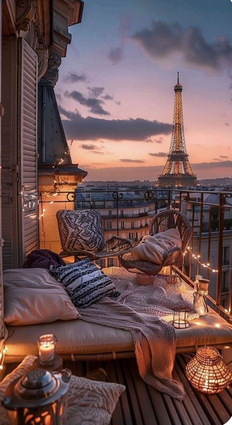 Paris Life, Most Romantic Places, Beautiful Lighthouse, Charming House, Romantic Places, The Eiffel Tower, Small Balcony, Pretty Places, Travel Aesthetic