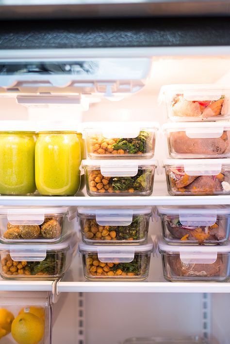 Ultimate Guide to the Best Meal Prep Containers | Welcome to your meal prep container guide! Meal prep containers are a fantastic way to store food and to keep your food fresh, which means more healthy food in your belly, an easier time reaching your healthy lifestyle goals, and less wasted food (which will save you time and money)! | A Sweet Pea Chef #mealprepcontainers #bnestmealprepcontainers Prep Meal Ideas, Best Meal Prep Containers, Smoothie Banana, Make Ahead Smoothies, Freezer Smoothies, Green Foods, Turmeric Smoothie, Best Meal Prep, Fast Foods