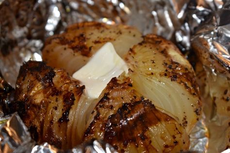 Summertime Dinners, Vidalia Onion Recipes, Smoked Vegetables, Summertime Snacks, One Pot Cooking, Baked Onions, Vidalia Onion, Healthy Grilling Recipes, Grilled Dinner