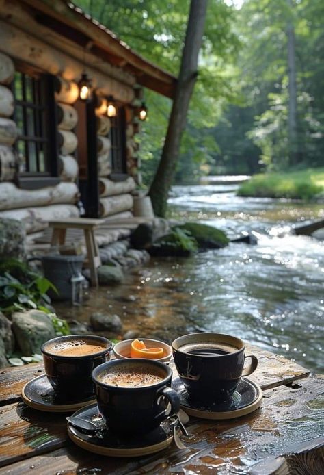 Mountain Living Aesthetic, Outdoor Coffee Aesthetic, Cozy Summer Aesthetic, Coffee Camping Aesthetic, Coffee By The Lake, Coffee Mountains Mornings, Coffee In The Mountains Photography, Morning Coffee Images, Good Morning Coffee