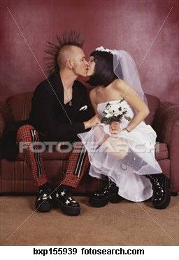 Punk Wedding Dresses, Punk Couple, Punk Guys, Punk Wedding, Punk Love, Punk Pins, Rock Wedding, Luxe Wedding, Poses References