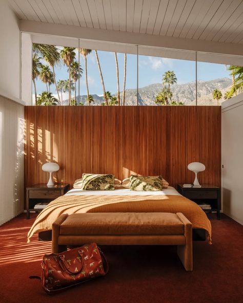 Tour a Midcentury Palm Springs Home With a ’70s Glam Makeover and Bonus Casita | Architectural Digest Palm Springs Home Decor, Residential Interior Spaces, Palm Springs Bedroom, Tropical Apartment, Sunroom Bedroom, Palm Springs Interior Design, Mid Century Tropical, Bedroom Design Board, Mid Century Modern Palm Springs