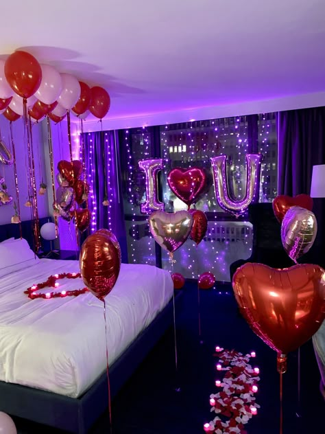 Birthday Room Surprise, Valentine Bedroom Decor, Hotel Room Decoration, First Wedding Night, Romantic Hotel Rooms, Valentines Bedroom, Romantic Room Surprise, Romantic Dinner Decoration, Romantic Room Decoration