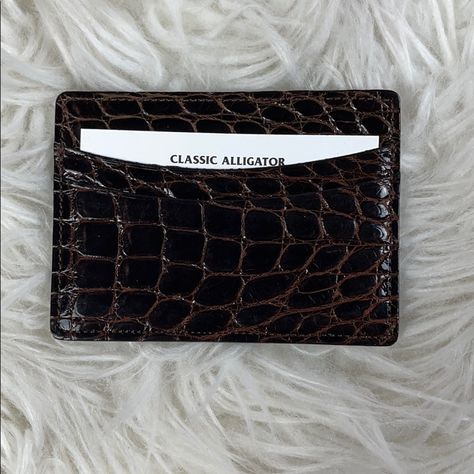 Card Holders Wallet, Men Card Holder, Mens Leather Bags, Cardholder Aesthetic, Card Holder Aesthetic, Men Bags Fashion, Cool Wallets, Alligator Wallet, Leather Notepad