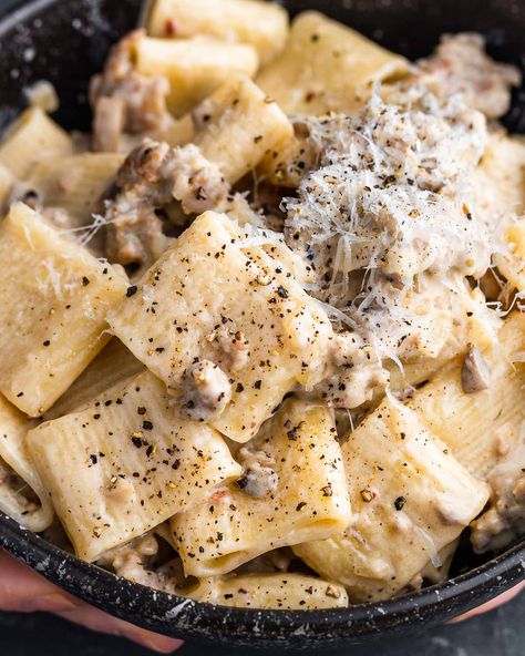 Pasta alla Norcina is a creamy, velvety pasta made with mild pork sausage, white wine, heavy cream, Pecorino Romano cheese, and just a pinch of nutmeg to take the flavor over the top! #pasta #dinner #comfortfood #italianfood Creamy Italian Pasta Recipes, Sausage Mascarpone Pasta, Pasta Sausage Cream Sauce, Pasta Norcina Recipe, Sunday Pasta Recipes, Big Noodles Pasta, Sausage And Peas Pasta, Classic Italian Pasta Recipes, Pasta Norcina