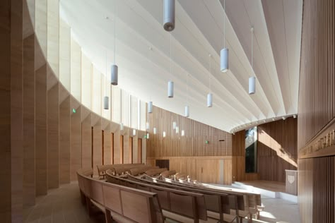 Niall McLaughlin Architects adds stone-clad auditorium to Oxford college campus Niall Mclaughlin, Auditorium Design, Oxford College, Interior Design Colleges, Lecture Hall, Theater Architecture, Innovative Office, Lecture Theatre, Interior Design Website