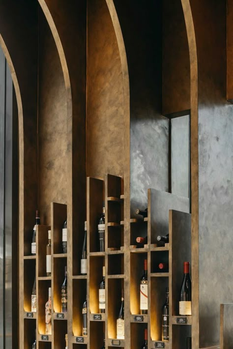 Boutique Wine Shop, Old Wine Cellar, Underground Cellar, Urban Courtyards, Healthcare Architecture, Wine Book, Granite Flooring, Modular Shelving, Steel Shelf