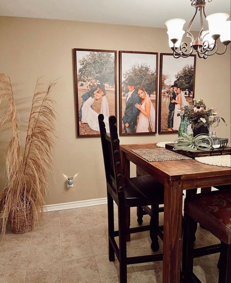 Smallwoods Dining Room, Home Decor Western Modern, Dining Room Western, Kitchen Western Decor, Natural Western Decor, Cowhide On Wall Ideas Living Room, Entryway Table Decor Western, Western Dining Room Ideas, Western Living Room Paint Colors