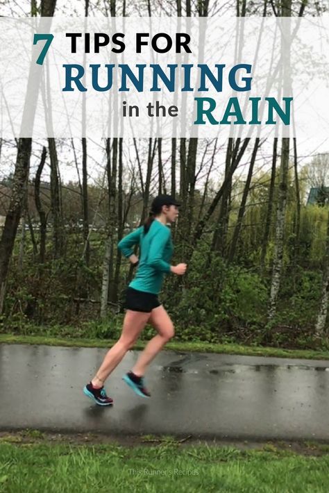 Dedicated to running outside? Read these practical tips for running in the rain to keep up your training, rain or shine! Running In Rain Outfit, Rain Running Outfit, Running In Rain, Running Advice, Running Map, 5k Marathon, Running Games, Half Marathon Training Schedule, Shoes Nike Running