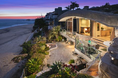 Laguna Beach Florida, Laguna Beach House, Beach Mansion, Florida Beach House, Beachfront House, Laguna Beach California, Beach House Rental, Beach Rocks, House On The Rock