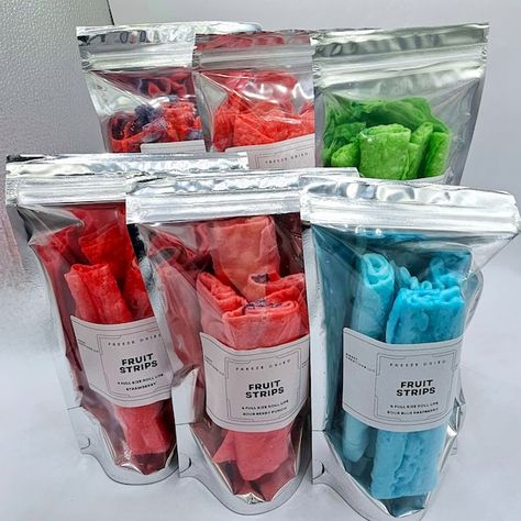 Freeze Dried Fruit Roll Ups - Etsy Freeze Dried Fruit Roll Up, Freeze Dried Cotton Candy, Freeze Dried Snacks, Freeze Dry Fruit, Candy Texture, Tiktok Candy, Fruit Leather Recipe, Fruit Strips, Space Candy