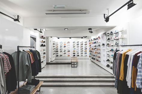 The 5 Best Independent Sneaker Stores In the UK Pam Pam Hanon Sneaker Lab Fresh Laces Sneakersnstuff Retail Concept Sneakers, Shoe Store Design, Best Sneaker, Retail Store Interior Design, Sneaker Shop, Authentic Fashion, Concept Shop, Shop Fronts, Sneaker Stores