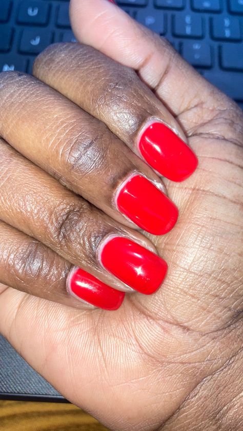 Red Nails Dark Skin, Nails On Dark Skin Hands, Red Nails Dark, Nails Dark Skin, Dark Skin Nail Polish, Nail Polish Nails, Red Gel Nails, Nails Dark, Polish Nails