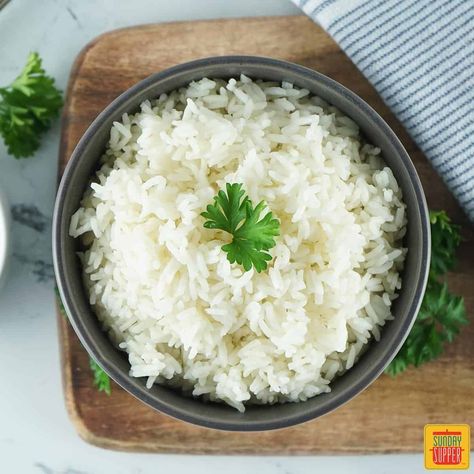 Perfect rice in 15 minutes! 🍚 Instant Pot White Rice is a flawless way to make easy rice in no time! This is not your average white rice recipe. It is so buttery and flavorful! #SundaySupper #portugueserice #easyrecipes #ricerecipes #rice #whiterice #rice #instantpotrecipes #instantpot #instapot Chinese White Rice Recipe, Chinese White Rice, White Rice Recipe, White Rice Recipes, Rice On The Stove, Garlic Rice, Perfect Rice, Cooking White Rice, Long Grain Rice