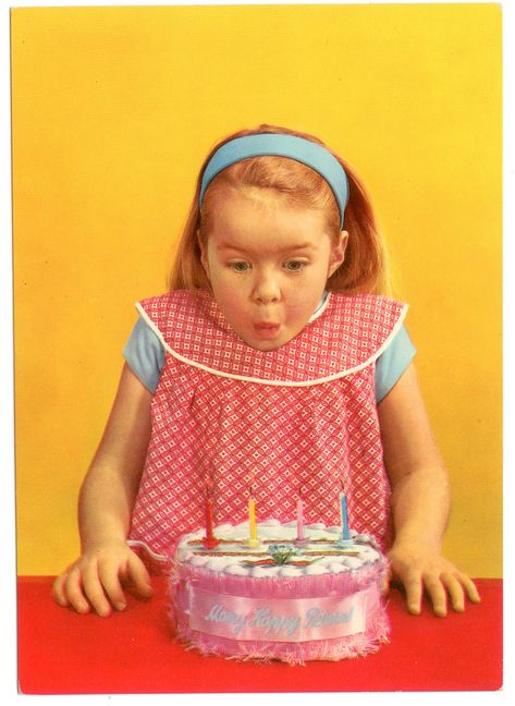 Blowing Candles, How To Photograph, Birthday Postcards, Retro Birthday, Birthday Meme, Images Vintage, Birthday Template, Vintage Birthday, Happy B Day