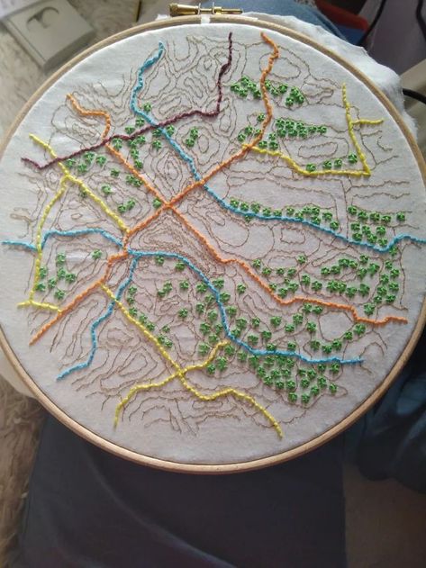 Embroidery Maps Ideas, Map Embroidery Ideas, Embroidered Map, Welcome Embroidery, Map Embroidery, Embroidery Map, Map Cross Stitch, Hoop Wall Art, Quilt Embroidery