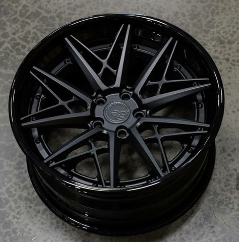 Cool Rims For Cars, Honda Civic Rims, Black Rims Car, Black Rims Truck, Custom Wheels Cars, Truck Rims, Kia Stinger, Montero Sport, Rims And Tires