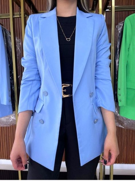 Periwinkle Blazer Outfits, Baby Blue Blazer Outfits For Women, Sky Blue Blazer Women Outfit, Blazer Celeste Outfits Mujer, Turquoise Blazer Outfit, Light Blue Blazer Outfits For Women, Blue Blazer Outfits For Women, Casual Business Outfits, Blue Blazer Outfit