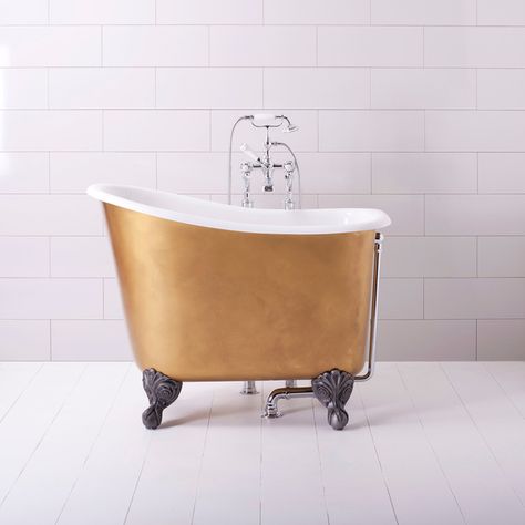 Mini Bathtub and Shower Combos for Small Bathrooms Small Bathtubs, Tiny Bathtub, Small Bathroom Styles, Mini Bathtub, Spacious Bathroom, Bathtub Shower Combo, Top Bathroom Design, Tiny Bath, Small Bathtub