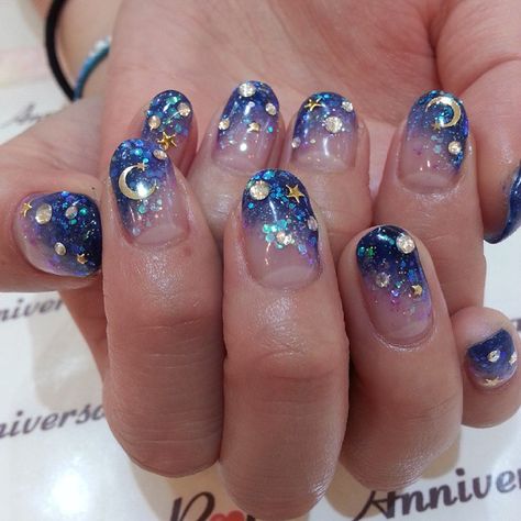 pinterest | campbellxsoup Nails Pretty, Sky Nails, Star Nail Art, Manicure Diy, Smink Inspiration, Blue Nail Art, Inspired Nails, Her Nails, Super Nails