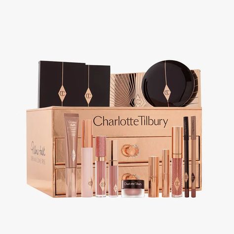 Charlotte Tilbury Pillow Talk, Charlotte Tilbury Makeup, Rose Gold Gifts, Rose Gold Makeup, Magical Makeup, Makeup Gift Sets, Chic Pillows, Christmas Makeup, Makeup Box