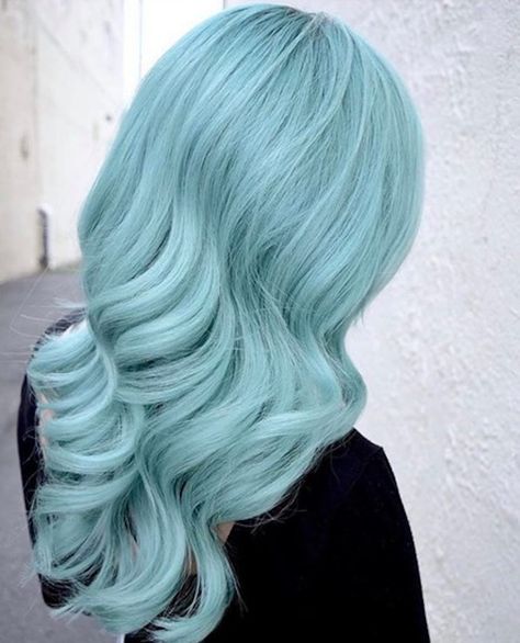 Mint Green Hair, Mermaid Hair Color, Mint Hair, Latest Hair Color, Pretty Hair Color, Peinados Fáciles Para Cabello Corto, Pastel Hair, Dye My Hair, Hair Dye Colors