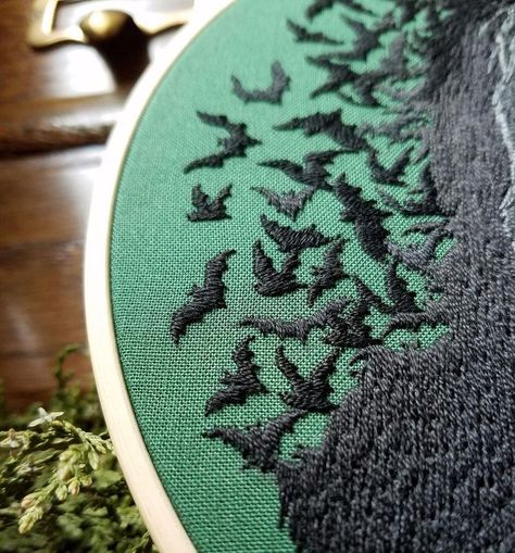 Batman’s Joker is hand embroidered on a dark green cotton fabric, the left side of his face is dissolving into dozens of little bats Joker Hand, Bats Cute, Gothic Embroidery, The Dark Knight Joker, Dark Knight Joker, Blackwork Embroidery Patterns, Cute Ghosts, Embroidery Lessons, Diy Wardrobe