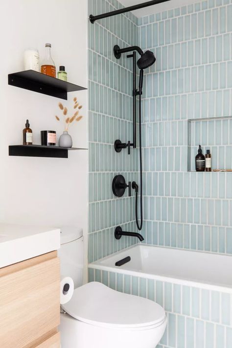 18 Best Tile Ideas for Small Bathrooms Tile Ideas For Small Bathrooms, Small Bathroom Tile Ideas, Hexagon Tile Bathroom, Black Mosaic Tile, Very Small Bathroom, Small Bathroom Tiles, Ideas For Small Bathrooms, Black Floor Tiles, Striped Tile