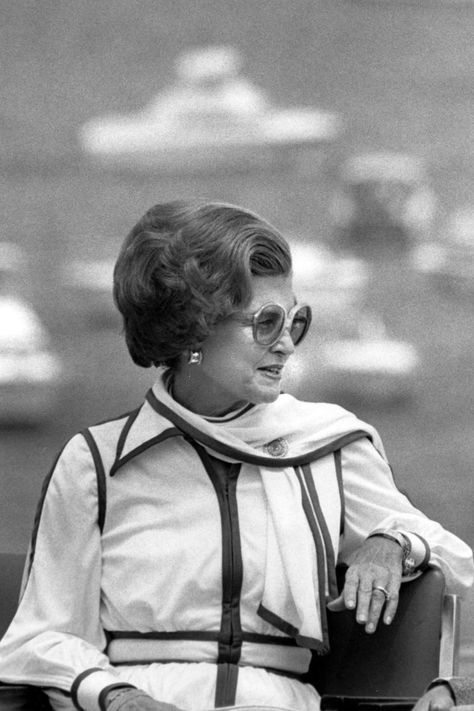 Betty Ford was an alcoholic. First Lady Portraits, 2023 Vibes, Mary Todd Lincoln, American First Ladies, Betty Ford, Nancy Reagan, House Icon, First Ladies, Four Sisters