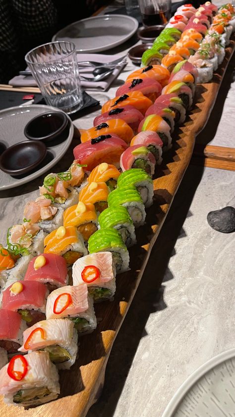 #sushi #fashion #recipe #halloween #aesthetic #tiktok #sushilovers #sushibar #chinese #yummy #yummyhealthyeasy #dinner #dinnerideas #フリーアイコン #dinnerrecipe #colorful Dinner Sushi, Sushi Time, Sleepover Food, Food L, Food Babe, Delicacy Food, Aesthetic Tiktok, Buffet Food, Food Goals