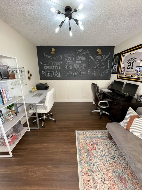 Home Office Setup With Couch, His And Hers Office, Shared Home Office Ideas, His And Her Room, Office Decoration Ideas, Shared Home Office, Modern Office Interior, Unique Living Room, Best Home Office