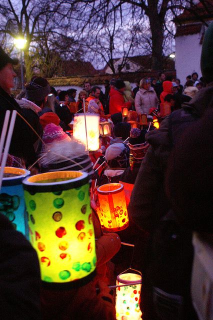 St Martin's Tag  I visited Germany in November a few years ago, and was delighted to experience my first St Martin’s Tag (St.Martin’s Day) Kids were out in the neighborhood after dark (which comes VERY EARLY in Nord-Rhine Westfalen in November) carrying lanterns on poles, and singing as they walked down the street. German Lantern Craft, St Martin Aesthetic, Autumn Homeschool, German Traditions, Lantern Parade, Time In Germany, Lantern Craft, Traditional Lanterns, Visit Germany