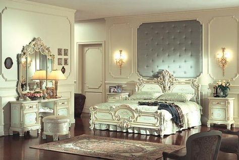 victorian white, cream and blue bedroom White Victorian Bedroom, Victorian Bedroom Furniture, Victorian Bedrooms, Bedroom Furniture Ideas, Exclusive Bedroom, Lavender Room, Victorian Bed, Victorian Bedroom, White Victorian