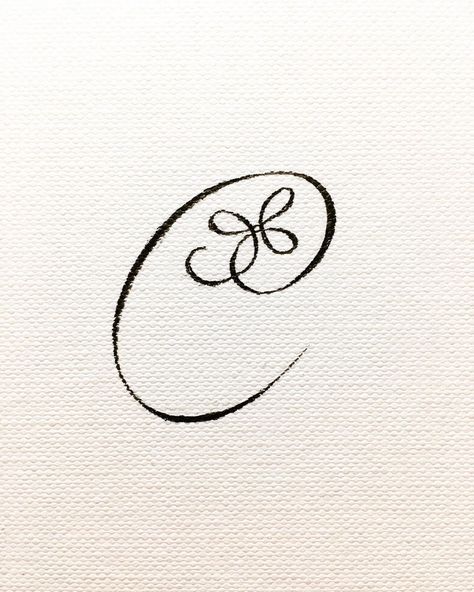 B Design Letter, Fancy Letter A Design, S Letter Aesthetic, Algorithms Instagram, Alpha Aesthetic, Capital B, Tombow Brush Pen, Japanese Wallpaper, Fancy Writing