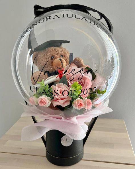 Bubble Balloon Bouquet, Bouquet Mothers Day, Mothers Day Bouquet, Creative Graduation Gifts, Flower Balloons, Hamper Gifts, Balloon Bouquet Diy, Graduation Bouquet, Balloon Holders