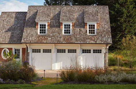 Cozy Window Nook, Cedar Shake Roof, Cedar Shake, Shake Roof, Oval Window, Gambrel Roof, Shingle Style Homes, Highland Homes, Coffered Ceiling