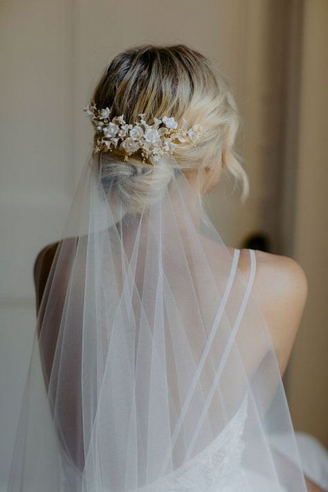 GARDENIA WEDDING HEADPIECE WITH FLOWERS by TANIA MARAS featured on LOVE FIND CO. Bride Hairstyles With Veil, Bridal Hair Combs, Wedding Hair Up, Wedding Hairstyles Bride, Bridal Hair Headpiece, Bridal Hair Updo, Headpiece Bridal, Wedding Hairstyles With Veil, Tulle Veils