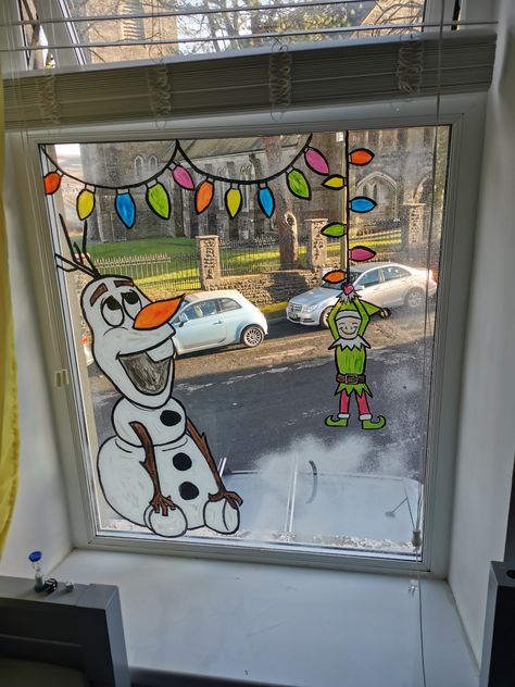 Olaf Window Painting, Christmas Mirror Painting Ideas, Frozen Window Painting, Painted Window Art Christmas, Snowman Window Art, Rudolph Window Painting, Winter Window Painting Ideas Easy, Christmas Windows Painted, Simple Christmas Window Painting