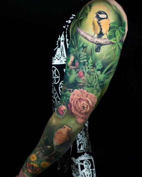 Realism Botanical Tattoo, Jungle Sleeve, Flying Phoenix Tattoo, Most Beautiful Tattoos, Robin Tattoo, Colour Tattoos, Botanical Tattoos, Cover Up Tattoos For Women, Barcode Tattoo