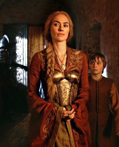 Lannister Face Claim, Cersei Lannister Hair, Lannister Armor, Lannister Fashion, Cersei Lannister Aesthetic, Cersei Lannister Costume, Cersei Lannister Cosplay, Daenerys Targaryen Outfits, Lannister Aesthetic