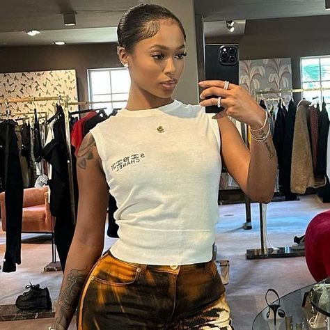 Dess Dior Style, Dess Dior Braid, Dess Dior Tattoos, Dess Doir, Dessi Dior, Dess Dior Hairstyles, Dess Dior Outfits, Winter Paris Outfits, Casual Baddie Outfits