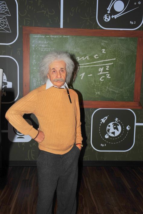 Einstein Facts  #Education #Einstein #Interestingfacts #Kids Albert Einstein Costume For Kids, Albert Einstein Costume Women, Einstein Costume, Albert Einstein Costume, Einstein Project, Albert Einstein Facts, Albert Einstein Photo, Gay Pride Parade, Nobel Prize Winners