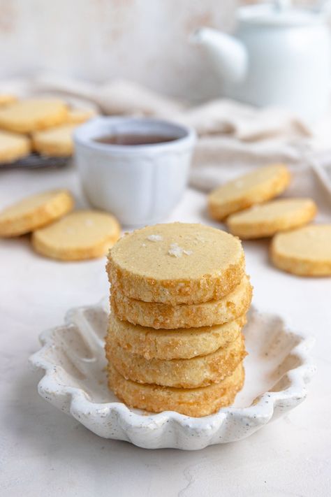 Vanilla Shortbread Cookies - Bakes by Brown Sugar Vanilla Shortbread Cookies, Brown Sugar Shortbread, Vanilla Shortbread, Cookie Storage, Turbinado Sugar, Shortbread Cookie Recipe, Bean Seeds, Vanilla Sugar, Shortbread Cookies