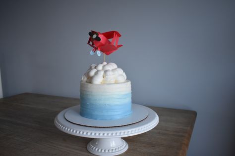 Airplane smash cake Airplane Smash Cake, Airplane Birthday Cakes, Airplane Birthday Party Decorations, Balloon Birthday Themes, Time Flies Birthday, Airplane Cake, Baby First Birthday Themes, Boys 1st Birthday Cake, Baby Birthday Decorations