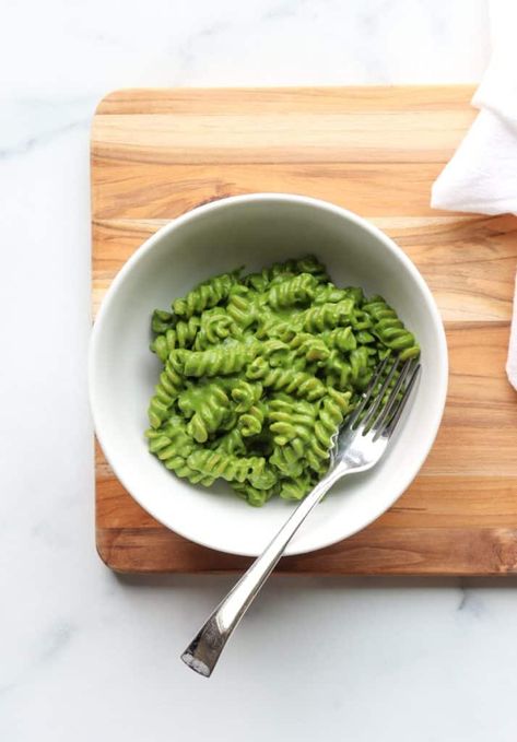 This Vegan Green Protein Pasta recipe is a delicious way to get your greens in. Protein-packed pasta tossed in a simple, yet creamy green pasta sauce. It’s a healthy protein pasta recipe that’s on the table in 30 minutes! Green Pasta Recipe Healthy, High Protein Spinach Pasta, Vegan Green Pasta Sauce, Protein Rich Pasta, Green Goddess Pesto Pasta, Green Pasta Recipe, Green Pasta Sauce, Protein Pasta Recipes, Healthy Winter Meals