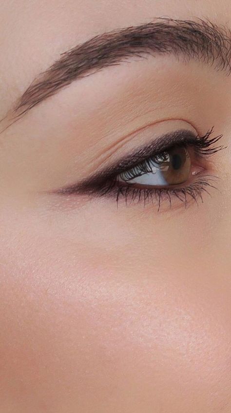 Makeup Eyeshadow Looks, Eyeliner Ideas, Permanente Make-up, Maquillage On Fleek, Dramatic Eye Makeup, Eye Makeup Techniques, Cat Eye Makeup, Eye Makeup Pictures, Hooded Eye Makeup