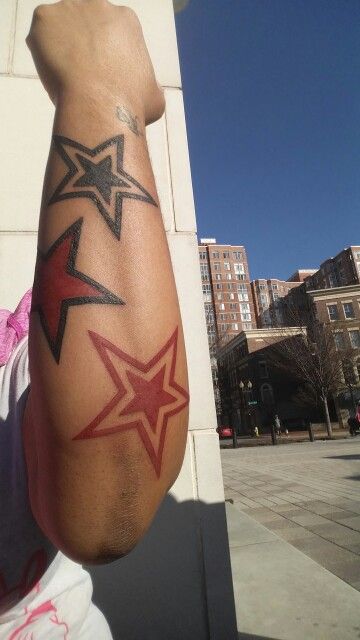 Red And Black Star Tattoo, 5 Stars Tattoo Designs, Bold Star Tattoo, Star Tattoos For Men On Arm, Star Tattoos Sleeve, Stars Tattoo Men, Double Star Tattoo, 2x3 Tattoo Ideas, Big Star Tattoo