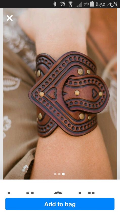 Black Leather Cuff Bracelet, Diy Leather Bracelet, Diy Leather Projects, Leather Craft Patterns, Heart Flowers, Leather Jewellery, Leather Diy Crafts, Leather Carving, Leather Art