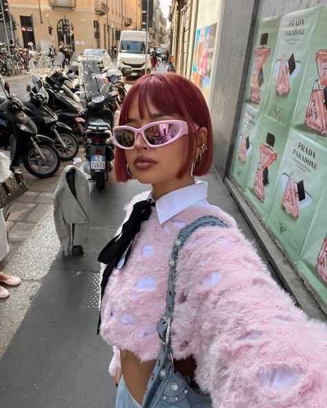 Hair With Fringe, Red Short Hair, Futuristic Sunglasses, Red Hair Inspo, Stylish Glasses, Aesthetic Hair, Weave Hairstyles, Barbie Fashion, Cute Fashion